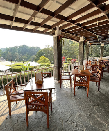 tempat makan dekat kebun raya bogor