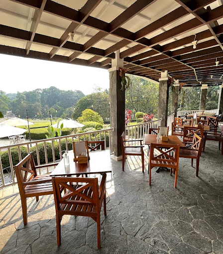 tempat makan dekat kebun raya bogor